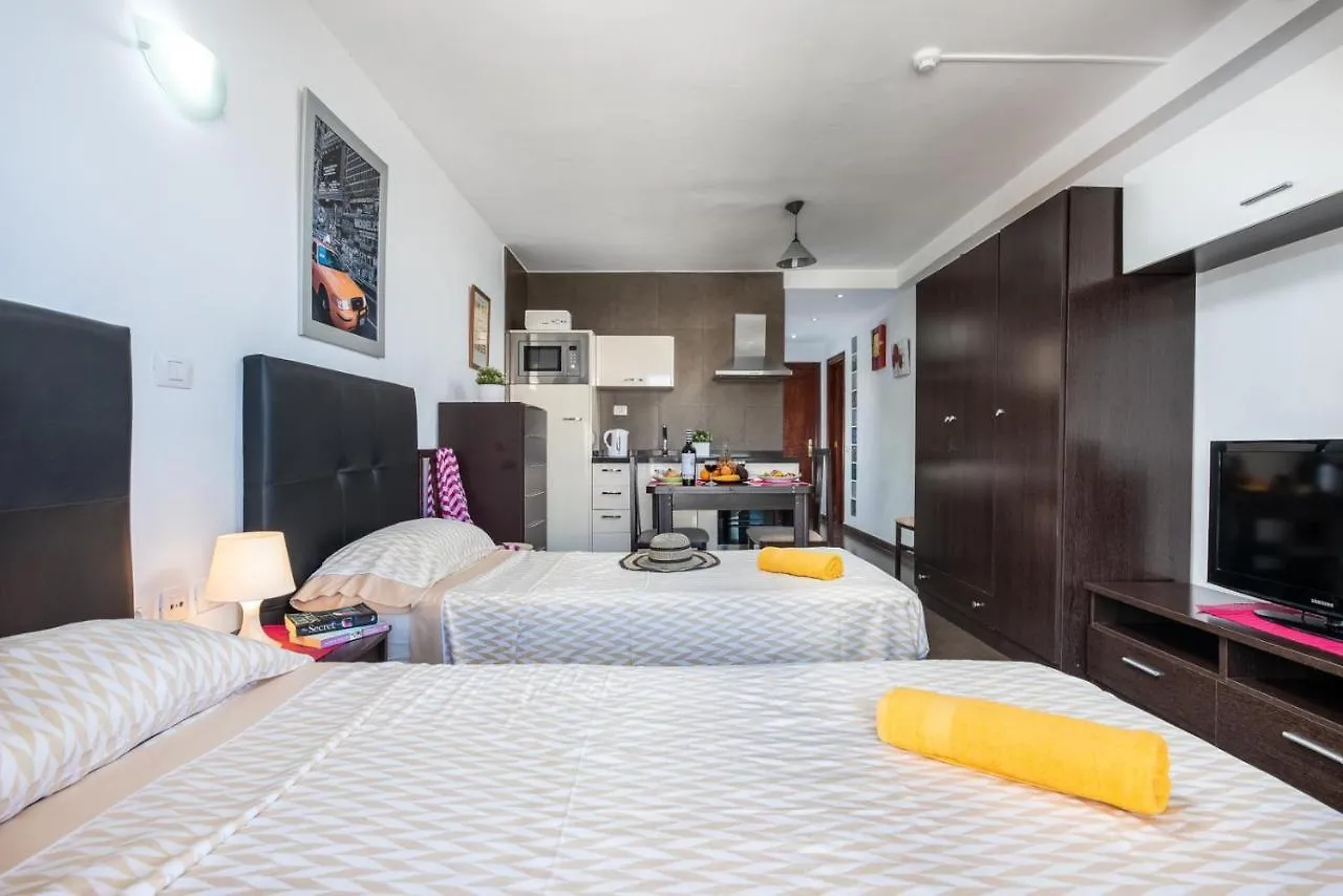 Apartamentos Comodoro Лос Кристианос 0*,  Испания